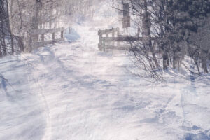 christoph-bertschinger, kuenstlerische-fotografie, wintern 2, verschneite bruecke